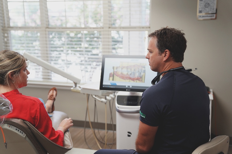 5 things every dental professional should note when reviewing a patient's dental insurance breakdown form